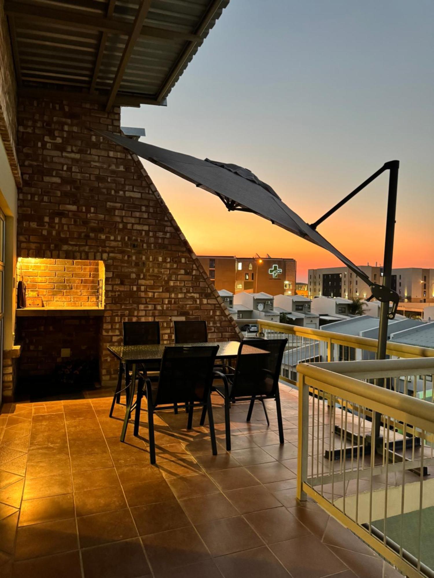 Weavers Nest 34 Windhoek Exterior photo